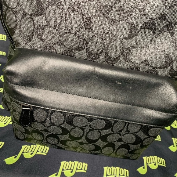 Coach Charles Backpack in Signature Canvas - Picture 3 of 5
